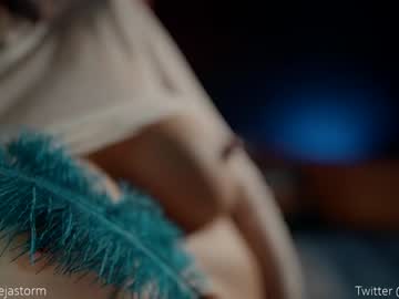 cam girl porn alejastorm image #5327379