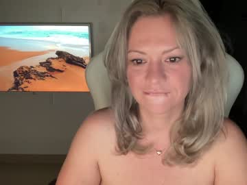 cam girl porn kiradivine image #2473585