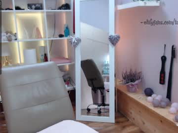 cam girl porn taralanes image #647477