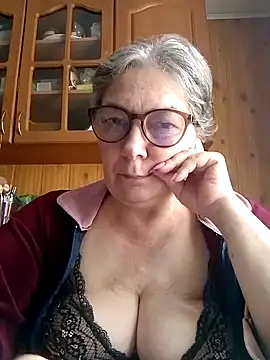 Stripchat sex cam IrinaSweet54