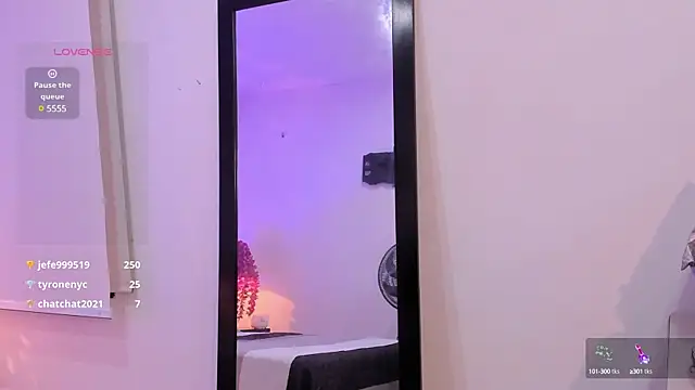 Stripchat sex cam sofiarouge