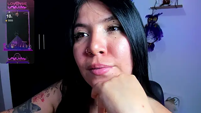 Stripchat sex cam AilynRed