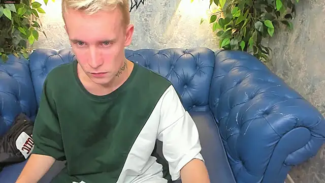 Stripchat sex cam AlexxSweet