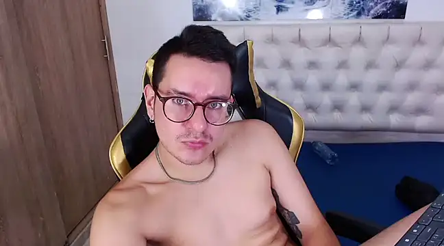 Stripchat sex cam Chris_Smitth