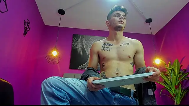 Stripchat sex cam erick-natasha