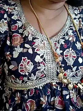 Stripchat sex cam gaurika18
