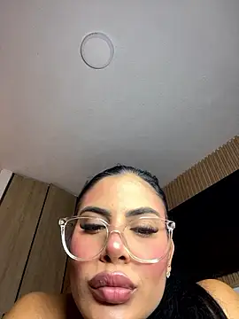 Stripchat sex cam miaa_khalifaa