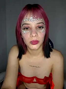 Stripchat sex cam franchezkavegaaa