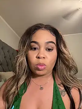 Stripchat sex cam camiliaskye