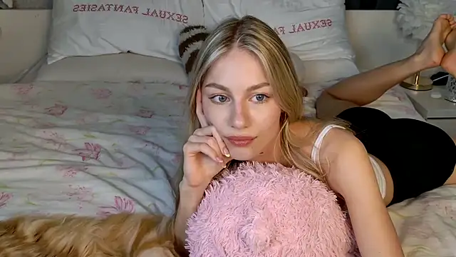 Stripchat sex cam GabriellaOlsen