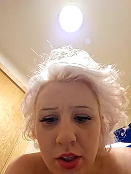 Stripchat sex cam DROPPEDEADDAISY