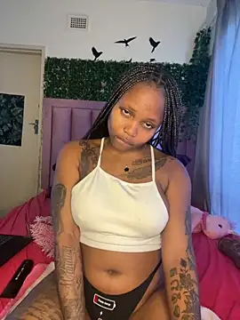 Stripchat sex cam InkLady444