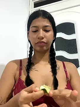 Stripchat sex cam yourlatinfav