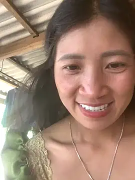 Stripchat sex cam ThiHa003