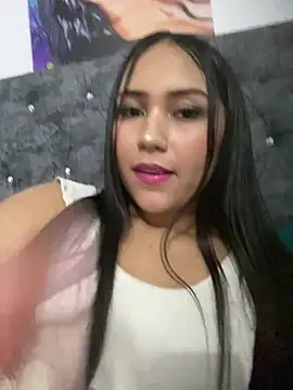 Stripchat sex cam YuliiCamm