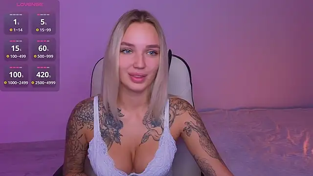Stripchat sex cam _CamelliaMoon_