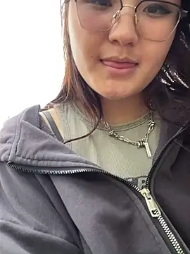 Stripchat sex cam KissMeEva