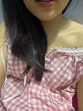 Stripchat sex cam Xuka119