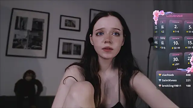 Stripchat sex cam mili_coy