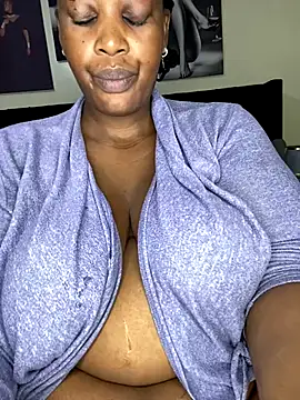 Stripchat sex cam MsWhiteChocolatte