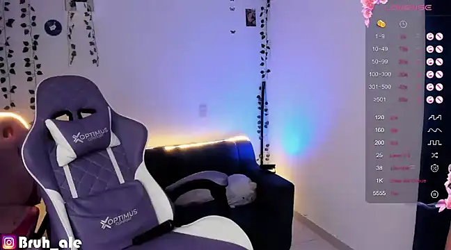 Stripchat sex cam ale_bunnyyx