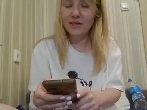 Stripchat sex cam urbadkitty