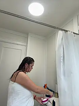 Stripchat sex cam mommyxxmilkerxx
