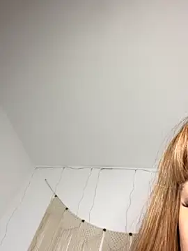 Stripchat sex cam YourCute_desire