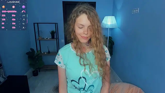 Stripchat sex cam RayaNenlia