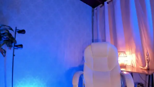 Stripchat sex cam mahyabrown