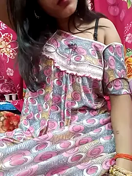 Stripchat sex cam KUNTI_88